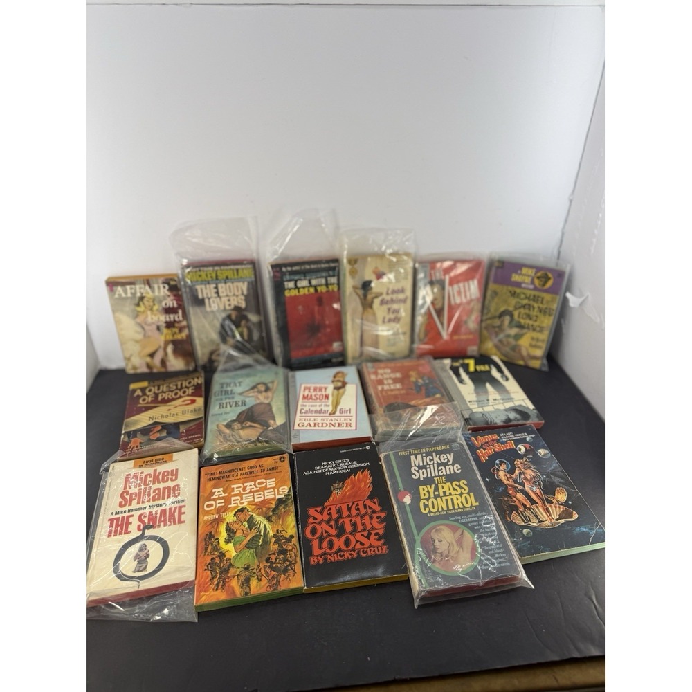 Vintage Paperback Book Lot Pulp Crime Mystery Mickey Spillane Perry Mason